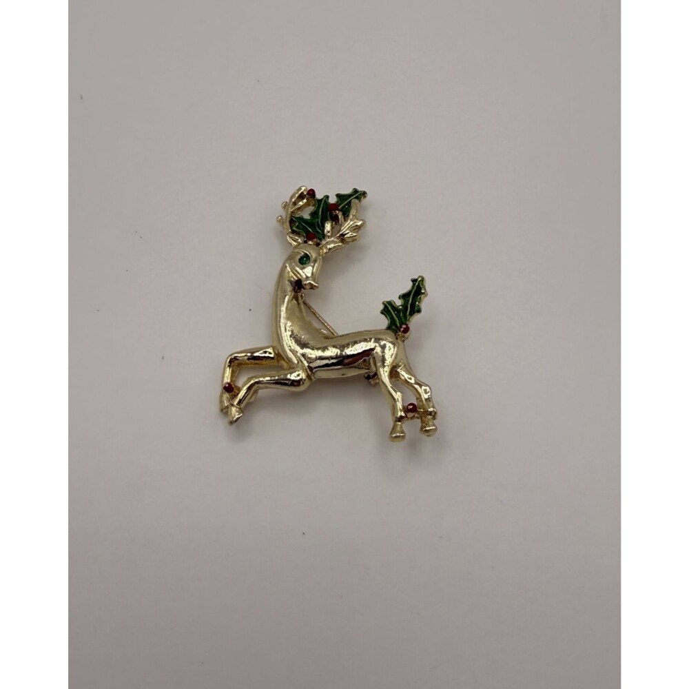 Vintage Gerrys Christmas Reindeer Brooch Pin Gold Tone Green Enamel Holly